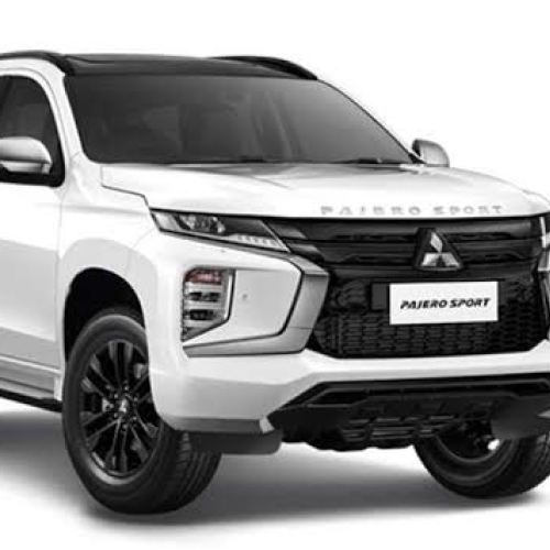 Mobil keluarga nyaman ber-AC, tersedia lepas kunci harian untuk pemakaian jangka panjang. Keterangan: pengambilan dan pengembalian diluar airport dikenakan biaya tambahan tergantung lokasi.